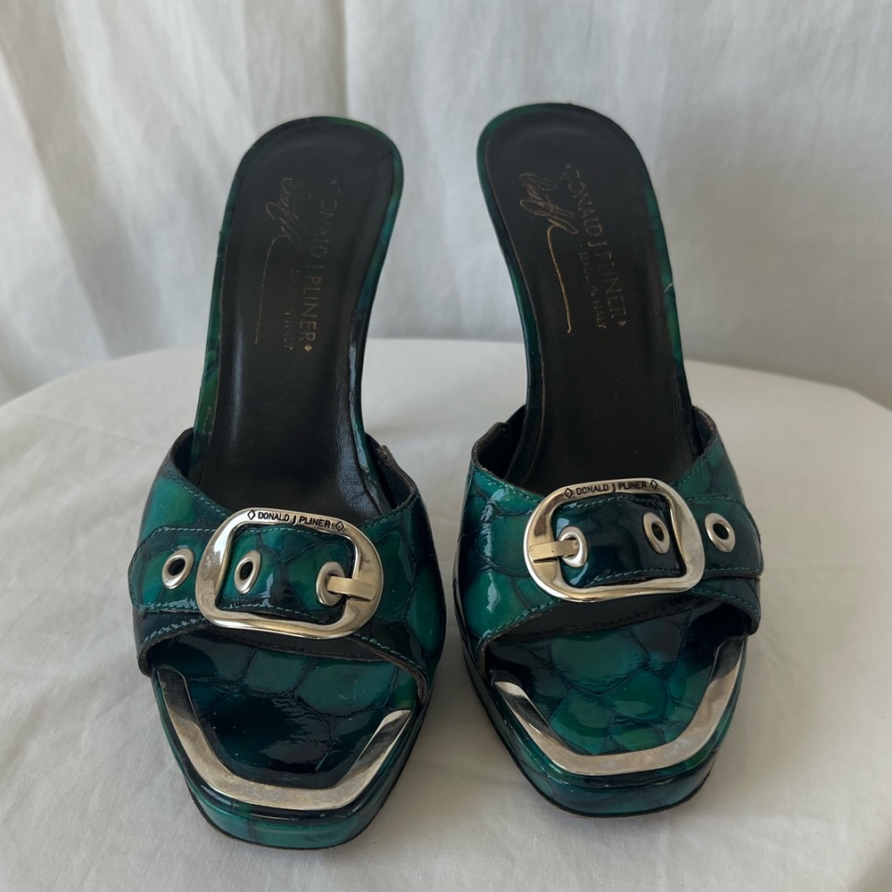 Donal J Pliner patent leather high heels. Size 6M